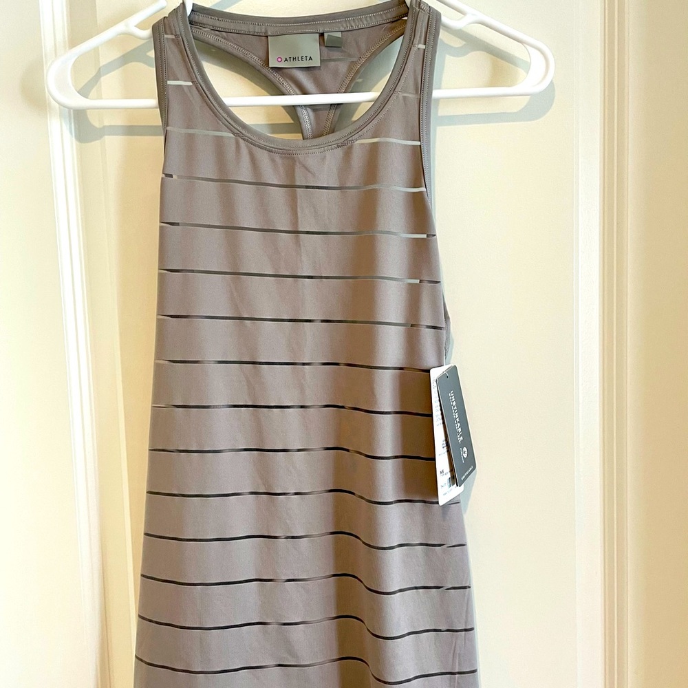 SOLD LOCALLY staple Athleta tank